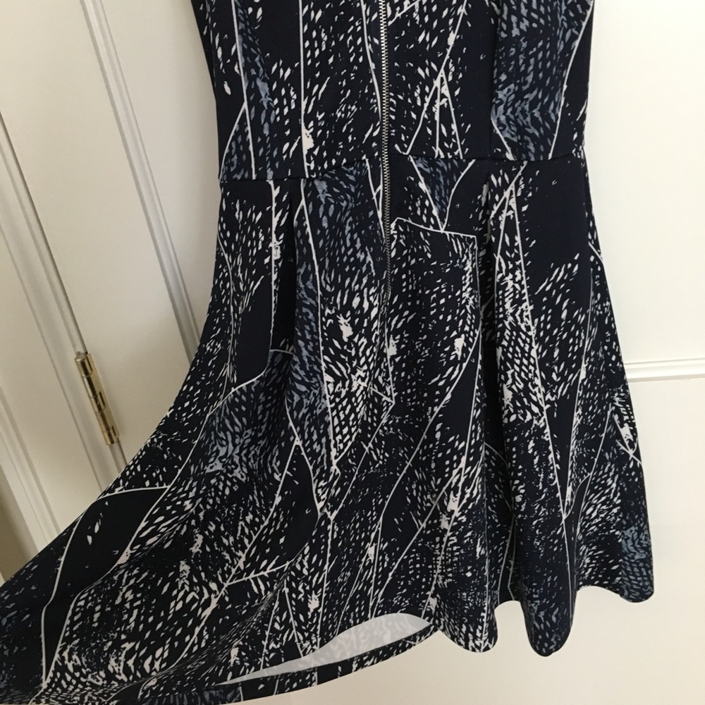 Patterned Mossimo Dress - Picture 2 of 5